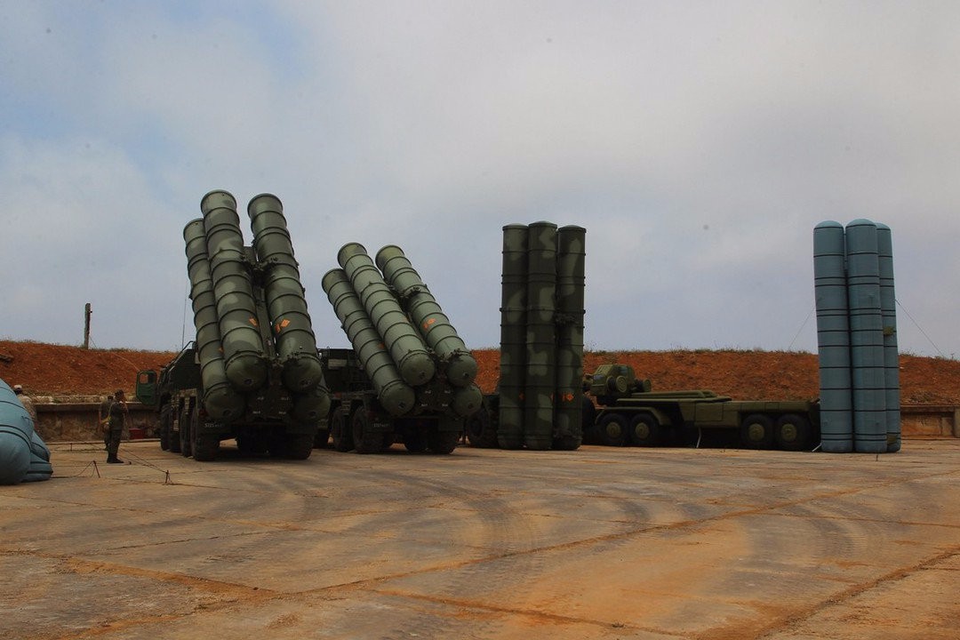 桂林军用导弹发射车