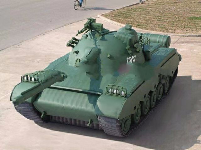 桂林军用充气坦克车